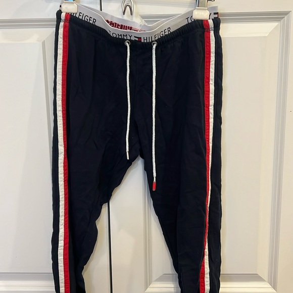 XS Tommy Hilfiger Joggers - Picture 1 of 1